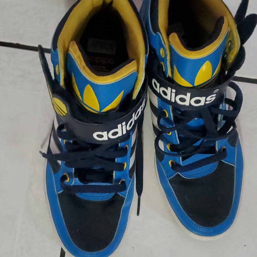 High top Adidas Hard court RARE